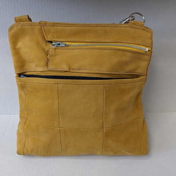 Yellow handmade leather bag - Picture 4 of 6